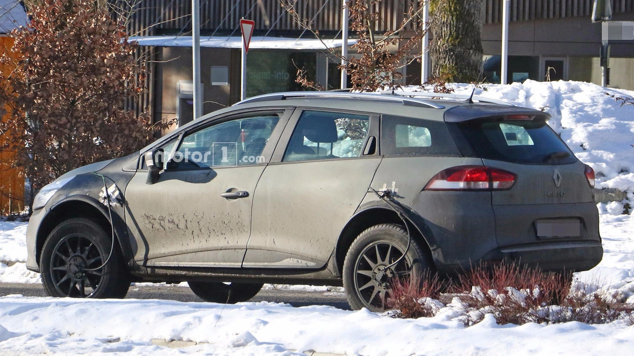 renault-captur-spy-shots.webp