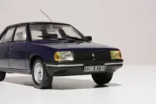 Renault+9+(Altaya)+(09).webp