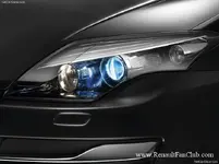 Renault-Laguna_2011_800x600_wallpaper_13.webp