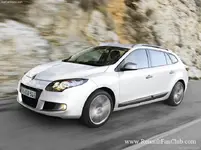 Renault-Megane_Estate_GT_Line_2011_7.webp