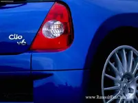 Renault-Clio_V6_Renault_Sport_2003_8.webp