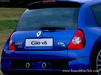 Renault-Clio_V6_Renault_Sport_2003_9.webp