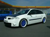 megane2.sedan.webp