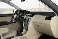 2013-Seat-Toledo-Sedan-Interior-9.webp