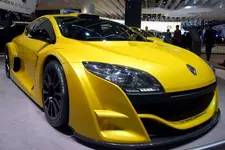 renault-megane-trophy-3-588x393.webp