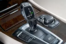 BMW-760-LI-2009-Image-Interior-04-1280.webp