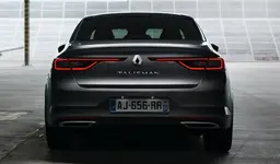 renault-talisman-arka-2.webp